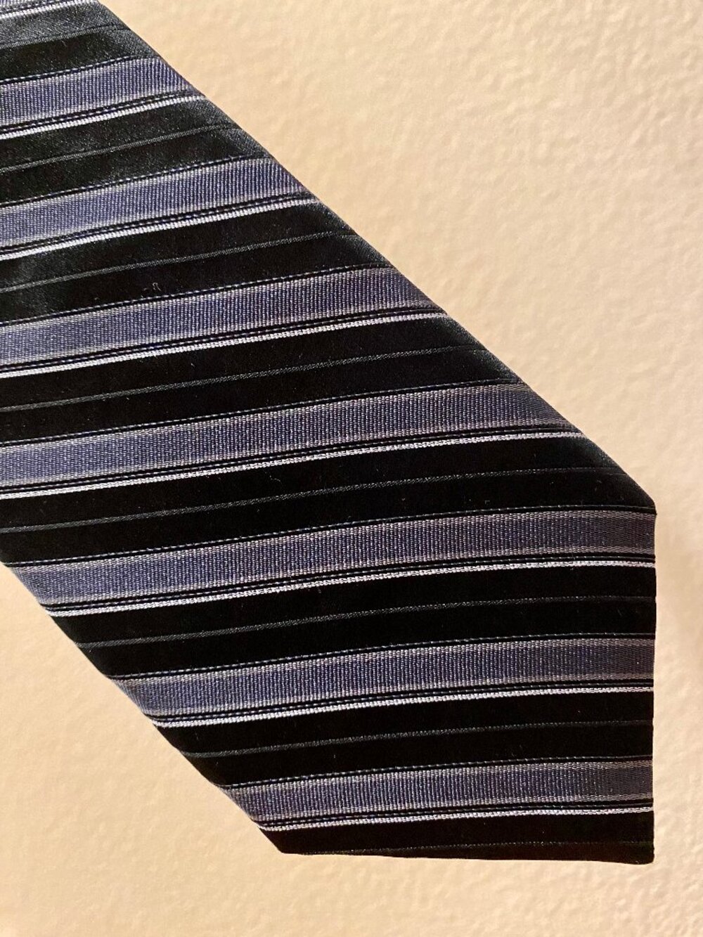 CALVIN KLEIN Necktie 57"